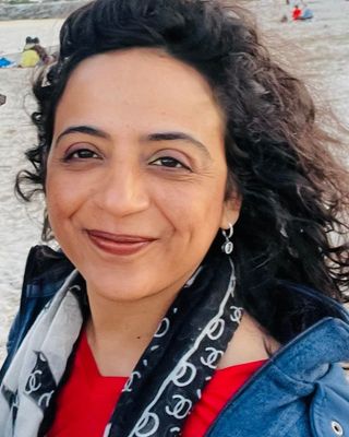 Photo of Sumbul Zahra, Registered Psychotherapist, MACP