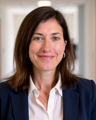 Photo of Carly Mayer, Psychologist, PhD, LP