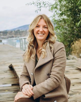 Photo of Kea Fox, Counsellor, RCC, MACP