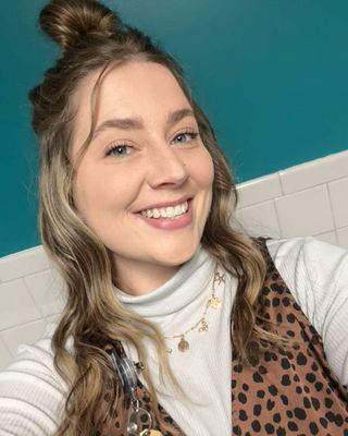 Photo of Taylor Rae Ainsworth, Master Social Worker, MSW, PLMHP, PCMSW