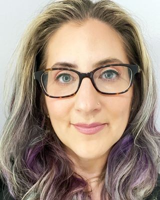 Photo of Holli Fiscus-Connon, Counselor in New York, NY