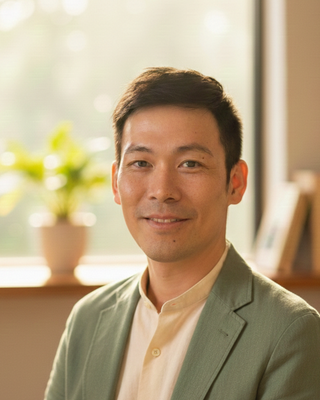 Photo of TsanWing Li, Registered Social Worker, MSW, RSW