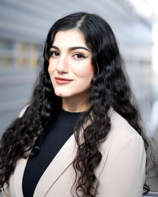 Photo of Yekta Sharafaddin-Zadeh, Psychologist, MSc, RPsych