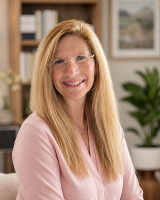 Photo of Lisa Lichtenstein, Marriage & Family Therapist, MFT, CHT, NLP