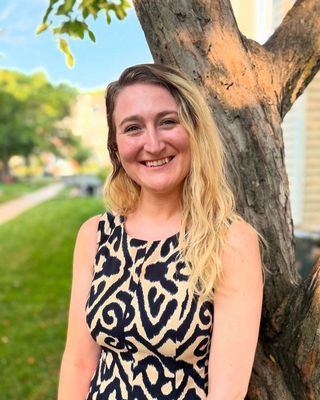 Photo of Emma Twomey, Clinical Social Work/Therapist, LCSW