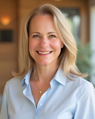 Photo of Rebbecca Cohen, Psychiatric Nurse Practitioner, MSN, MPA, PMHNP