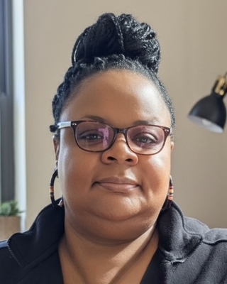 Photo of Taheshia Smith, Clinical Social Work/Therapist, LCSW