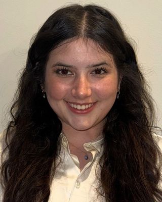 Photo of Ashley Telli, LCSW Associate, LCSWA
