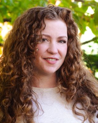 Photo of Morgan Young-Milus, Clinical Social Work/Therapist, LICSW