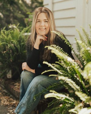Photo of Sarah Nunes - Relationship And Trauma Therapist Sarah Nunes, Clinical Social Work/Therapist, NIC, LCSW
