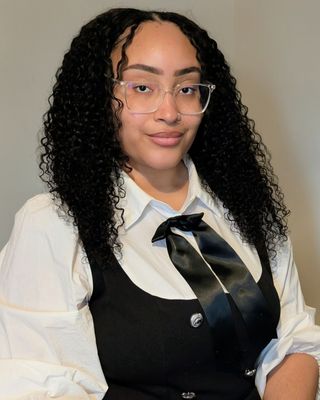 Photo of Jada Wright, Registered Psychotherapist, MACP