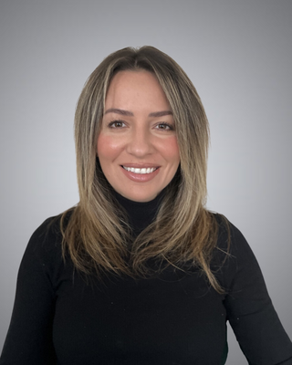 Photo of Larissa Dias, Licensed Mental Health Counselor, LMHC