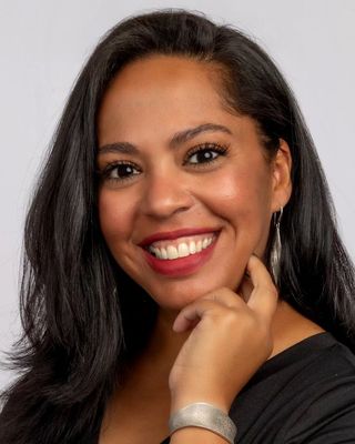 Photo of Raquel Guzman Vega, Clinical Social Work/Therapist, LCSW