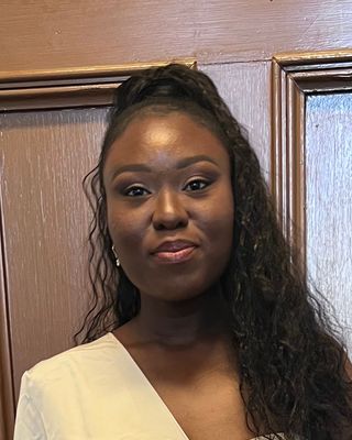 Photo of Dr Julianah Fakolade, Psychologist, PsychD, HCPC - Clin. Psych.