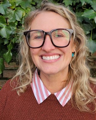 Photo of Em Steen - Sound Psychotherapy & Assessment, LLC, Pre-Licensed Professional, BA, BCN