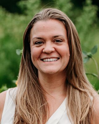 Photo of Shelby Valladares, Pre-Licensed Professional