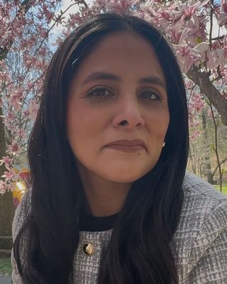 Photo of Rossana D Hilario, Clinical Social Work/Therapist, LCSW