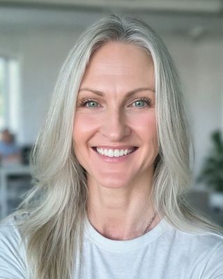 Photo of Kerri Holloway, Counselor, LMHC