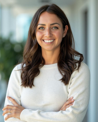 Photo of Arielle “Ari” Bendit, Marriage & Family Therapist, PhD, LMFT