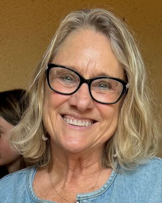 Photo of Laura Schnizler, Clinical Social Work/Therapist, LCSW