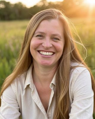 Photo of Dayna Zan McGuire, Clinical Social Work Candidate, CSWA, SWC, LSWAIC