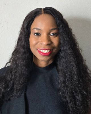 Photo of Dr. Amarachi Chigbu, Psychiatric Nurse Practitioner, DNP, CRNP, PMHNP