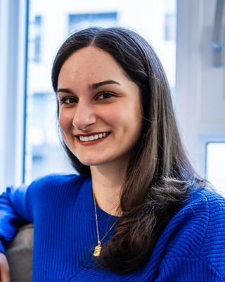 Photo of Lucia Beram - Lucia Rose Psychotherapy | LGBTQ+ & Trauma, Registered Psychotherapist (Qualifying), MA, BASc