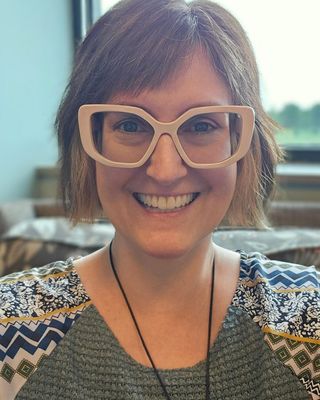 Photo of Julie Williams, Clinical Social Work/Therapist, MSW, LSCSW