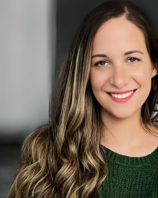 Photo of Dr. Lara DiCarlo, Psychologist, PsyD