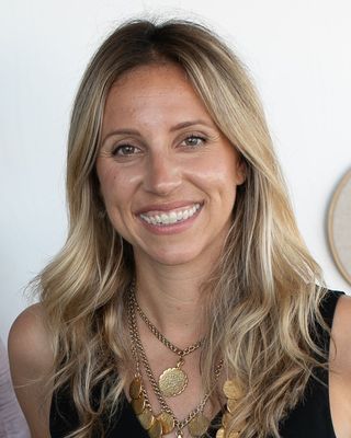 Photo of Vienna C Pharaon, Marriage & Family Therapist, LMFT