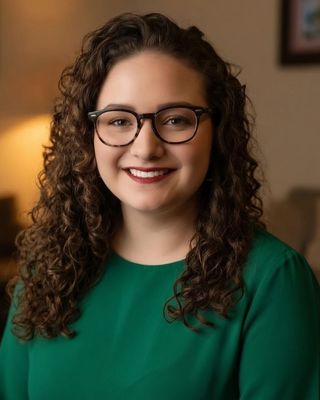Photo of Elizabeth Hentz - Elizabeth Hentz, New Growth Therapy , Marriage & Family Therapist Associate, MS, LMFT-A, CFLE-P