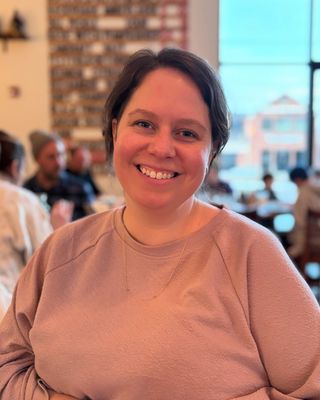 Photo of Allison Gale, Clinical Social Work/Therapist