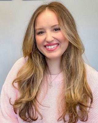 Photo of Alexa Sadowsky, Marriage & Family Therapist, MA, LMFT