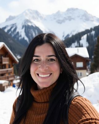 Photo of Leah Schwartz, Counselor, LPC, LCPC