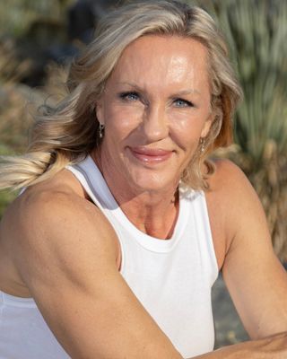 Photo of Kim Lennon, Marriage & Family Therapist, LMFT