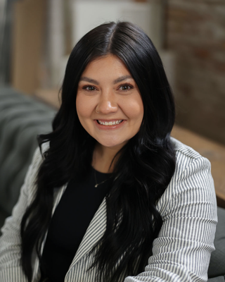 Photo of Taylor Oldenkamp, Psychiatric Nurse Practitioner, PMHNP