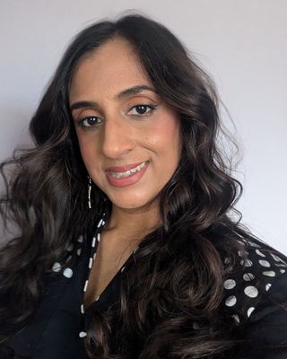 Photo of Dr Shana Hoque, Psychologist, PsychD, HCPC - Clin. Psych.
