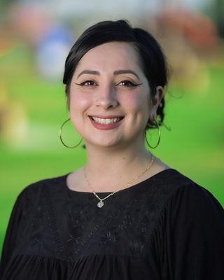 Photo of Yesenia Barragan, Associate Clinical Social Worker, ACSW