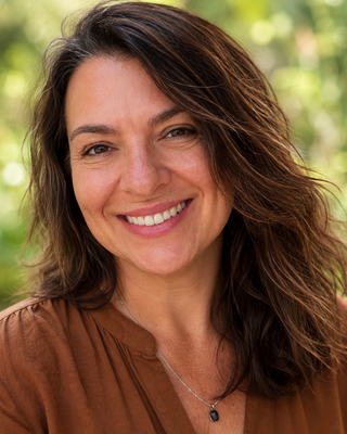 Photo of Mélanie Rishwain, Registered Psychotherapist, MEd, RP, CCC