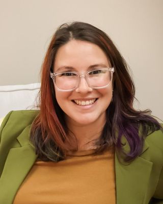 Photo of Neeshali Piekutowski, Registered Psychotherapist (Qualifying), MACP, RP(Q)