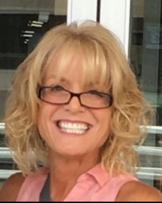 Photo of Debra Struzinski, Marriage & Family Therapist, LMFT