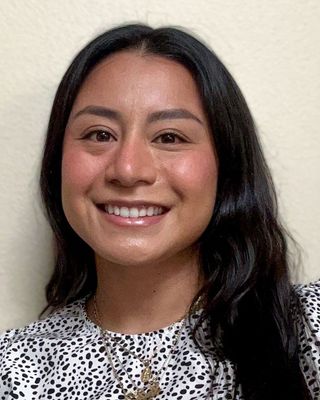 Photo of Lesley Andrade, Clinical Social Work/Therapist, LCSW