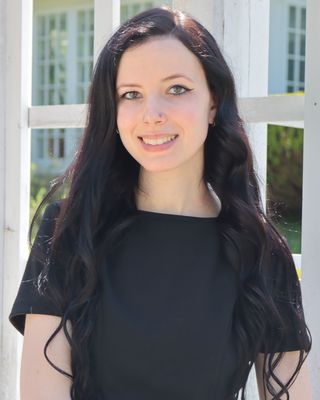 Photo of Hailey Dias, Pre-Licensed Professional, Psy.D.