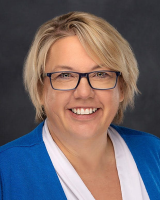Photo of Lori Lenhard, Licensed Professional Counselor, LPC