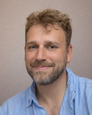Photo of Erik Vincent Kahn, Marriage & Family Therapist, MA