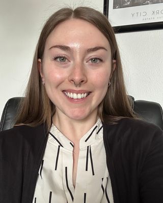 Photo of Chloe Chamberlain, Clinical Social Work/Therapist, LISW, MSW