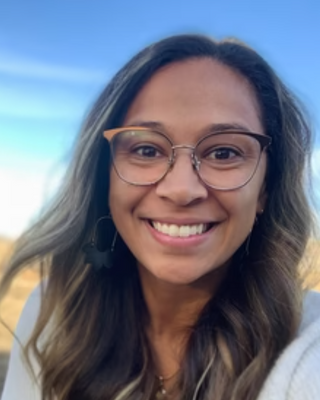 Photo of Erin Arnst, Clinical Social Work/Therapist, LICSW