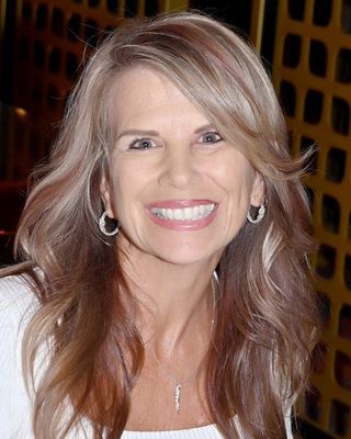 Photo of Lisa Lee, Licensed Professional Clinical Counselor, LPCC