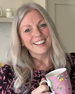 Photo of Lisa Daniels, Counsellor, MSc, UKCP Trainee