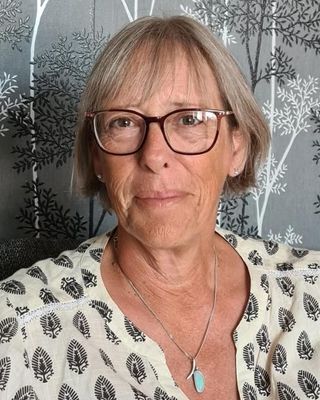 Photo of Lorna Wallis, Counsellor, MNCPS Acc.